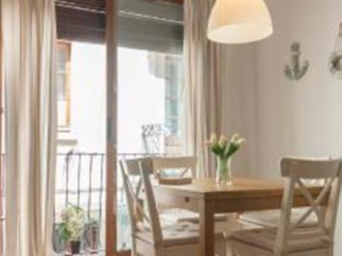 Lets Holidays Centric House with Parking