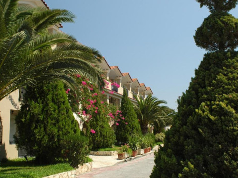 Letsos Hotel