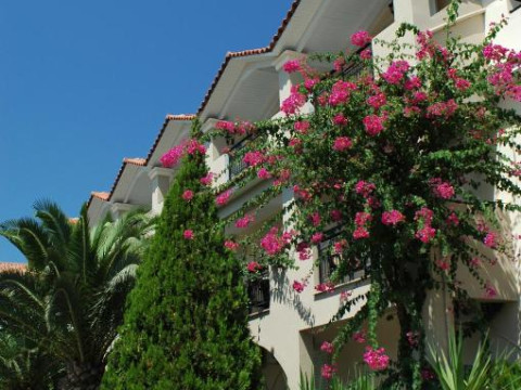 Letsos Hotel