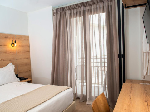Liberty Of Nafplio