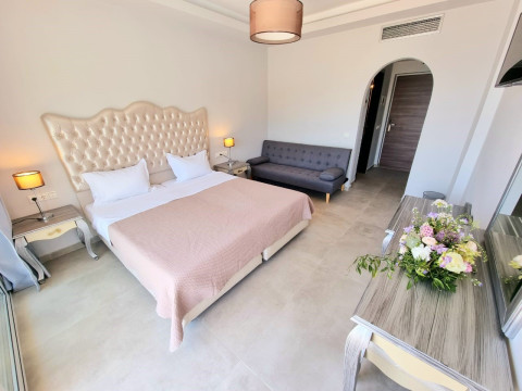 Lichnos Bay Village Hotel