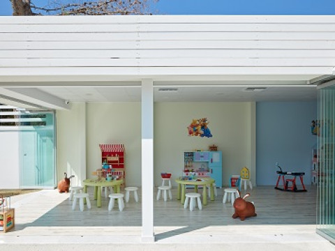 Lichnos Beach Hotel & Suites