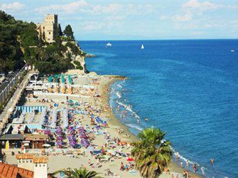 Lido Resort