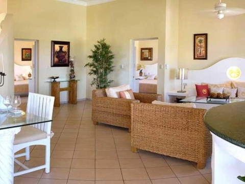 Lifestyle Crown Residence Suites