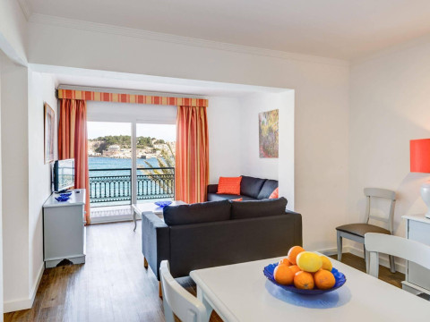 Lili Apartments