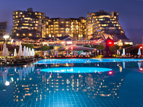 LIMAK LARA DELUXE HOTEL