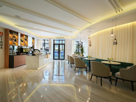 Arabian Park Dubai - Edge by Rotana