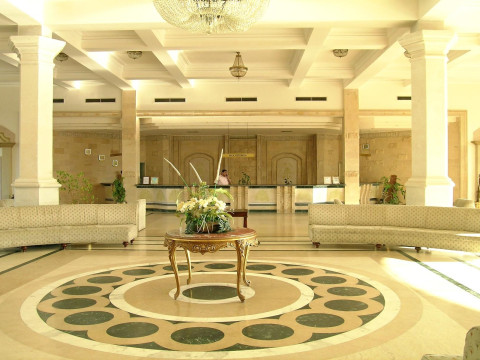 Brayka Bay Resort