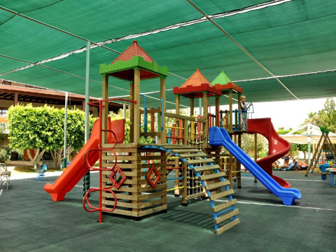 Club Grand Side