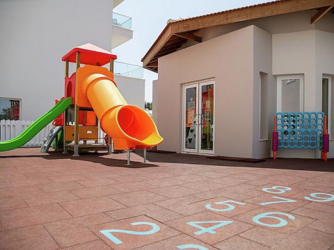 Vangelis Hotel and Suites