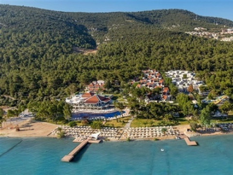 LONG BEACH CLUB NATURE