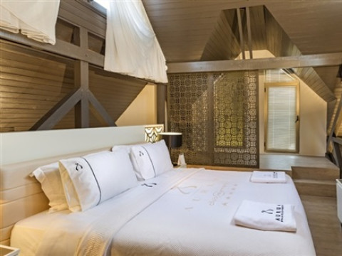 LONG BEACH CLUB NATURE