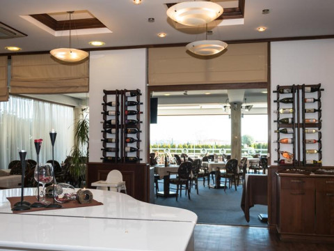 LONG BEACH RESORT & SPA