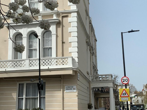 Lords Hotel