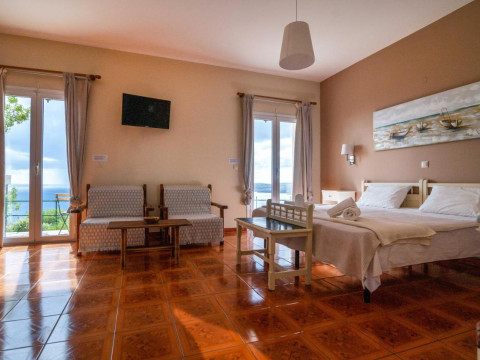 Lorraine's Apartments