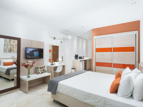 Loutsiana Deluxe Apartments