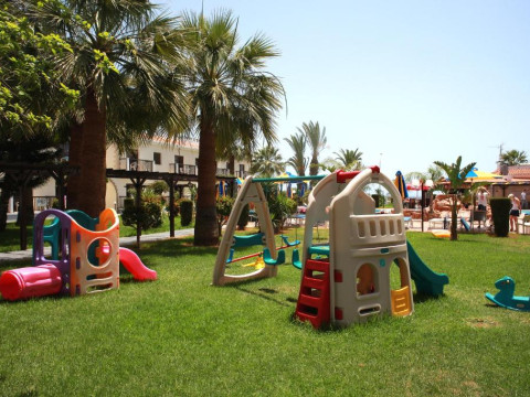 Loutsiana Deluxe Apartments