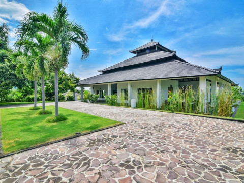 Lovina Residence
