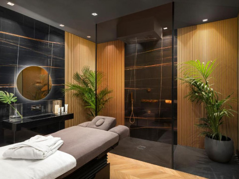 Lure Hotel & Spa