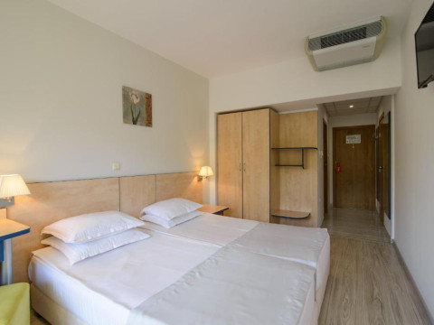 Hotel Madara Park