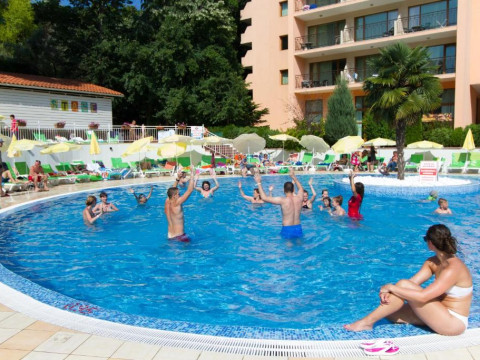 Hotel Madara Park