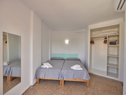 Magalluf Playa Apartments - Adults Only
