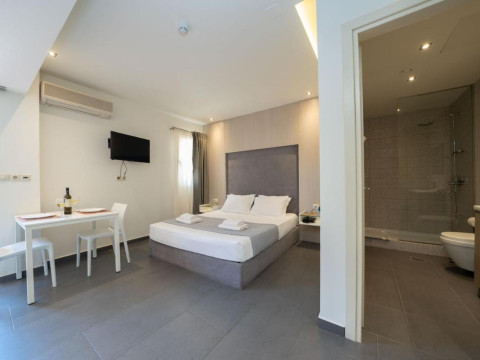 Makris Yialos Apartments