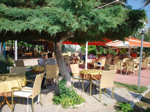 MALHUN HOTEL