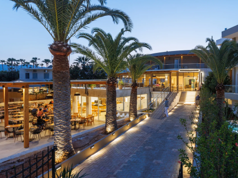 MALIA BAY BEACH HOTEL