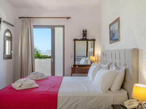 MALIA HOLIDAYS HOTEL