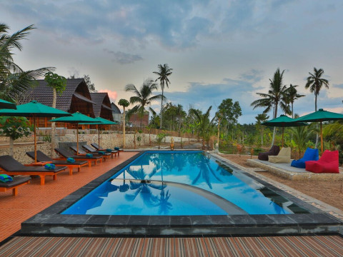 Mamaras Guest House