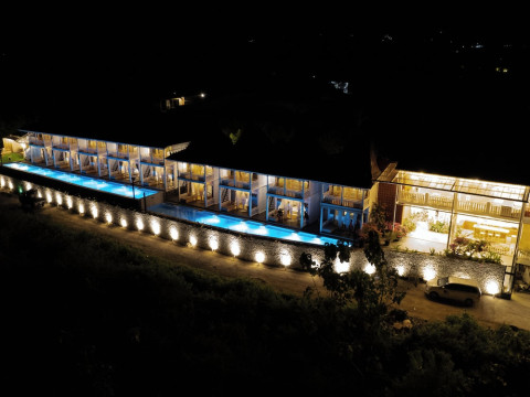 Mambo Hill Resort
