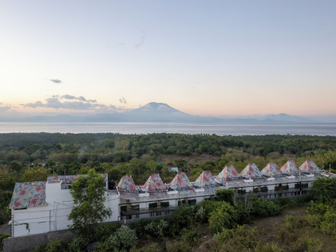 Mambo Hill Resort