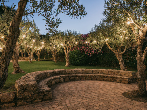 MANGIA'S BRUCOLI RESORT