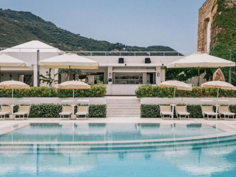 MANGIA’S POLLINA RESORT