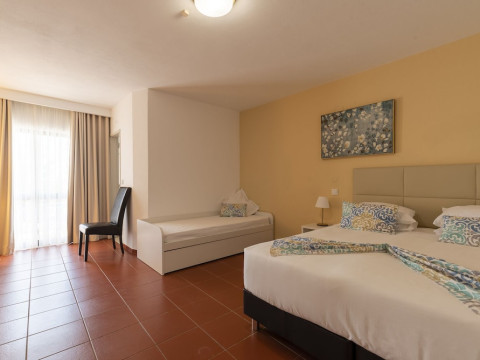 Manta Guest