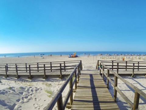 Manta Rota 450m from the Beach