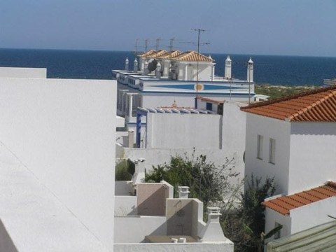 Manta Rota Village
