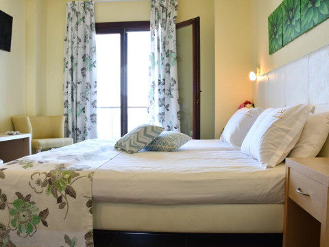 Manthos Blue Hotel