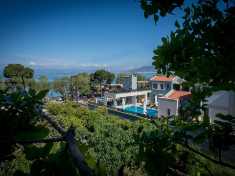 Mantinia Bay Hotel