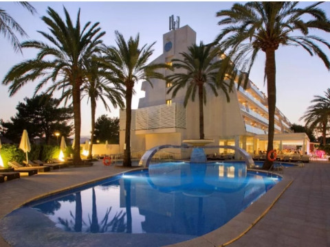 Mar Hotels Playa de Muro Suites