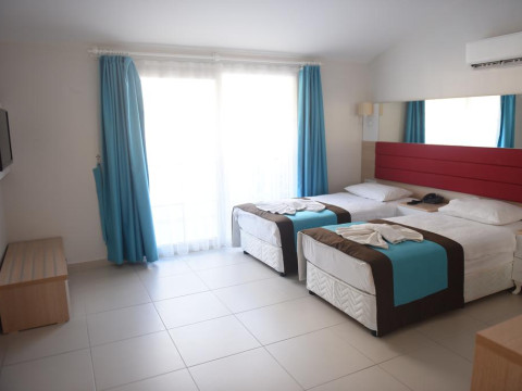 MARCAN BEACH HOTEL