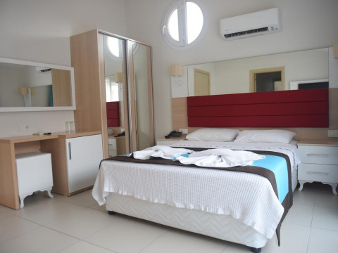 MARCAN BEACH HOTEL