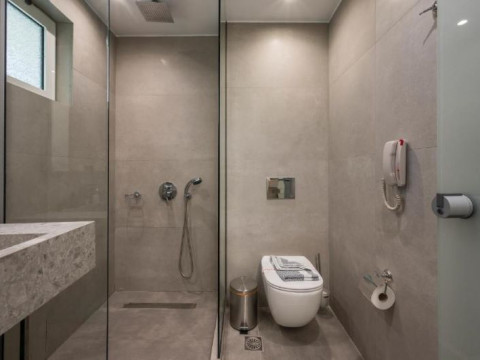MARE BLUE SUITES