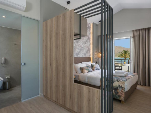 Mare Blue & Suites, Adults 16+ Hotel