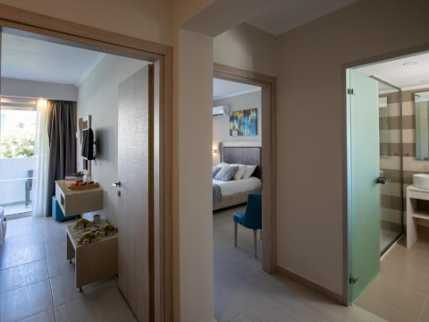 MARELEN HOTEL