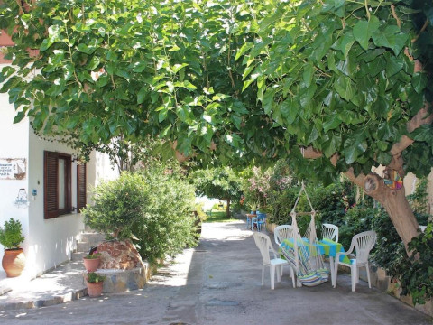 MARIA APARTMENTS