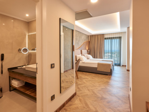 Hotel Maril Resort Beach & Spa