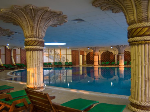MARINA ROYAL PALACE