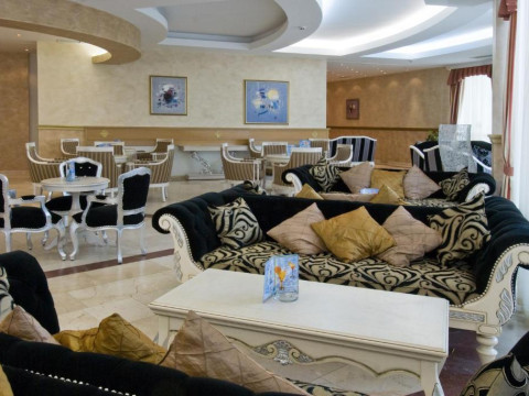 Marina Royal Palace